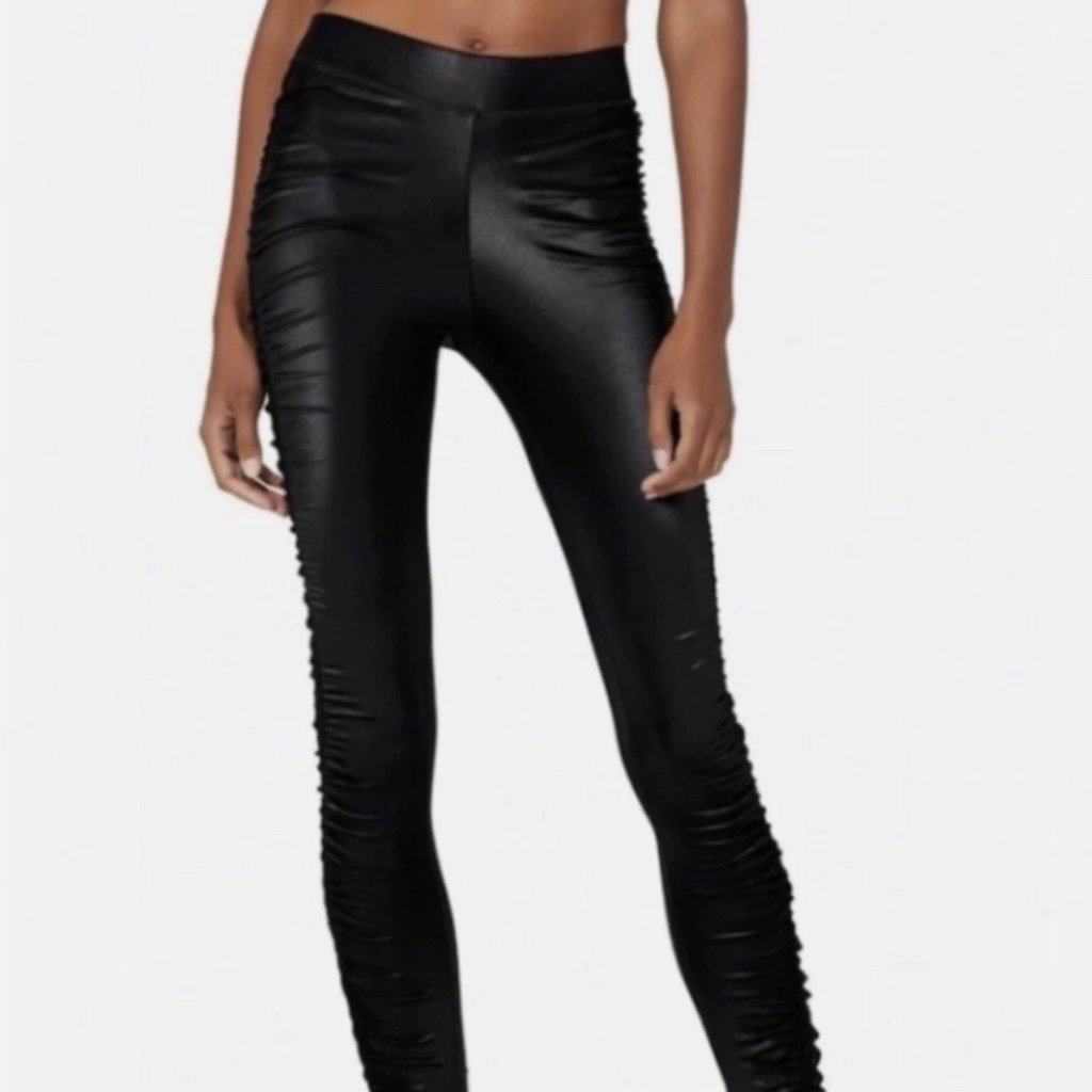 Alo Yoga High Waisted Cinched Leggings In Black - Nwt
